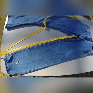 Levi's 550 Classic Relaxed Bootcut Stretch Jeans Size 10M - Timeless Comfort! 👖